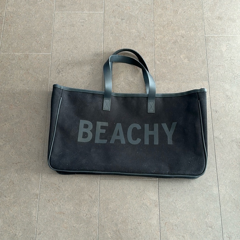 Santa Barbara design “Beachy” bag